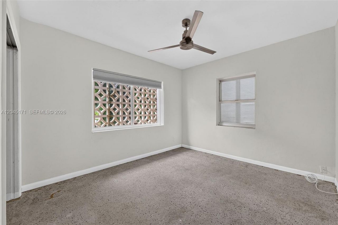 1805 N Dixie Hwy , Fort Lauderdale, FL 33305 Photo