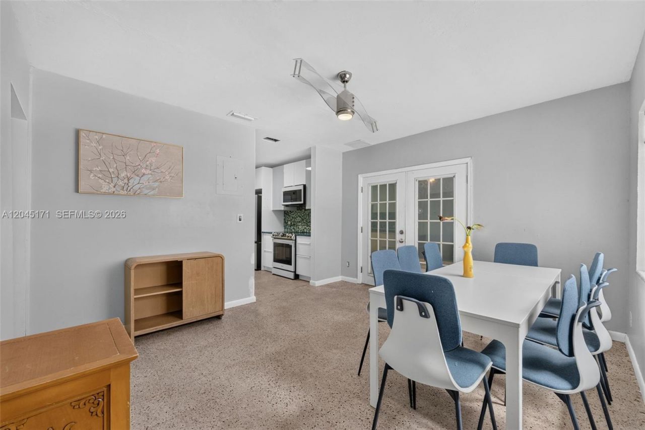 1805 N Dixie Hwy , Fort Lauderdale, FL 33305 Photo