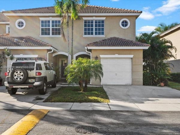12170 SW 5th Ct , Pembroke Pines, FL 33025
