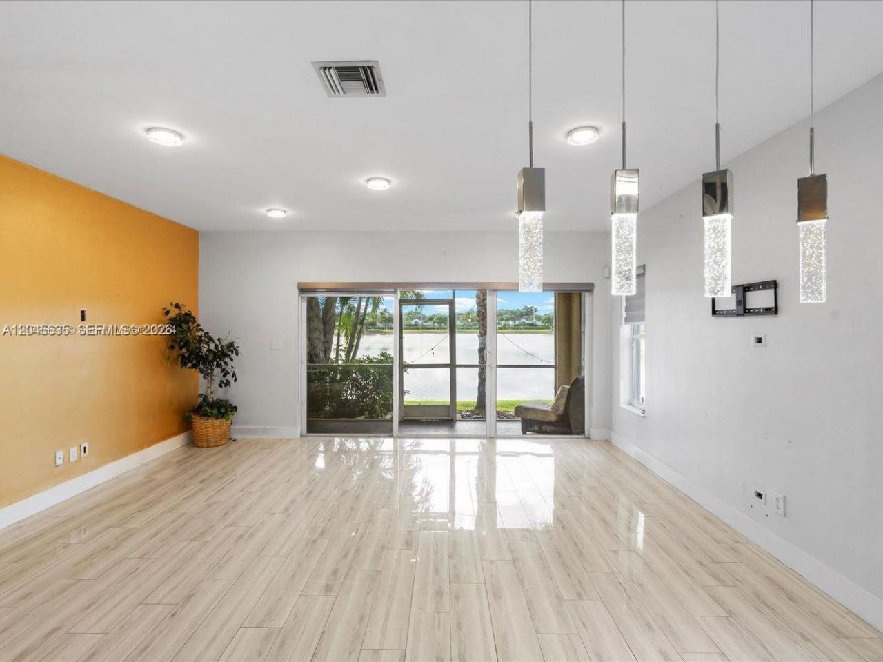 12170 SW 5th Ct , Pembroke Pines, FL 33025 Photo