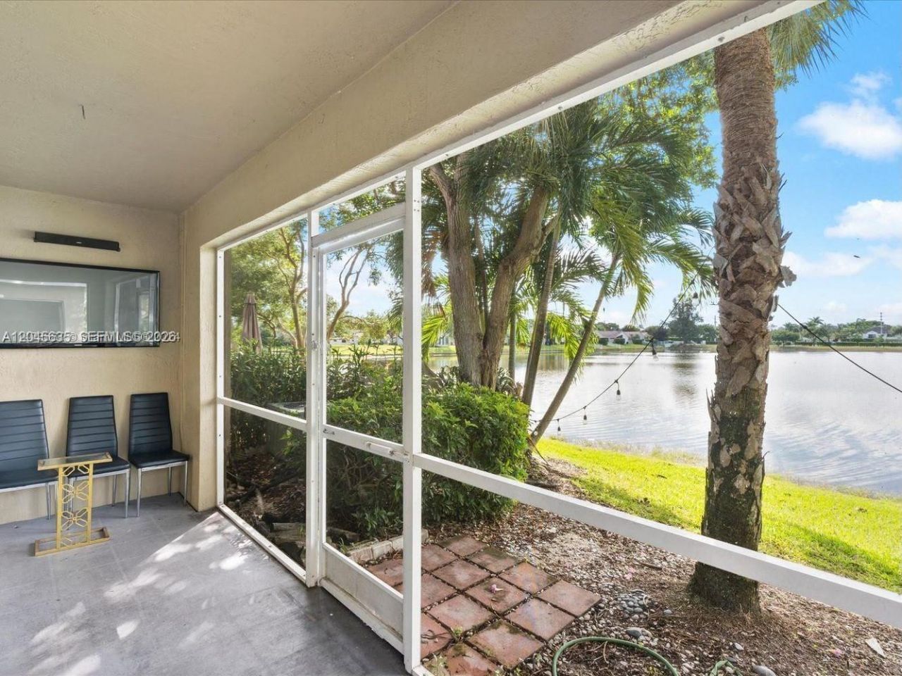 12170 SW 5th Ct , Pembroke Pines, FL 33025 Photo