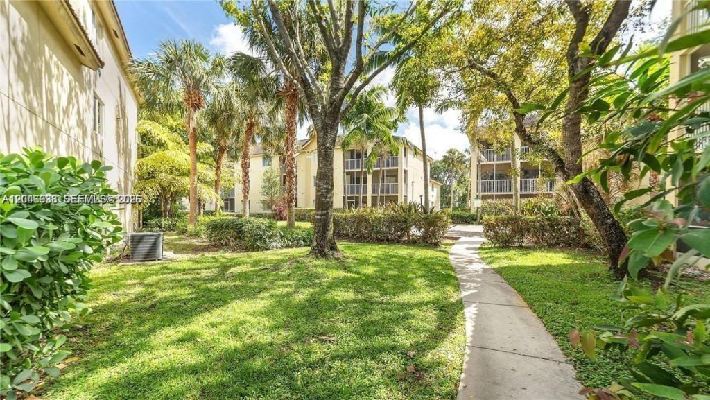 430 S Park , Unit 3-110, Hollywood, FL 33021 Photo