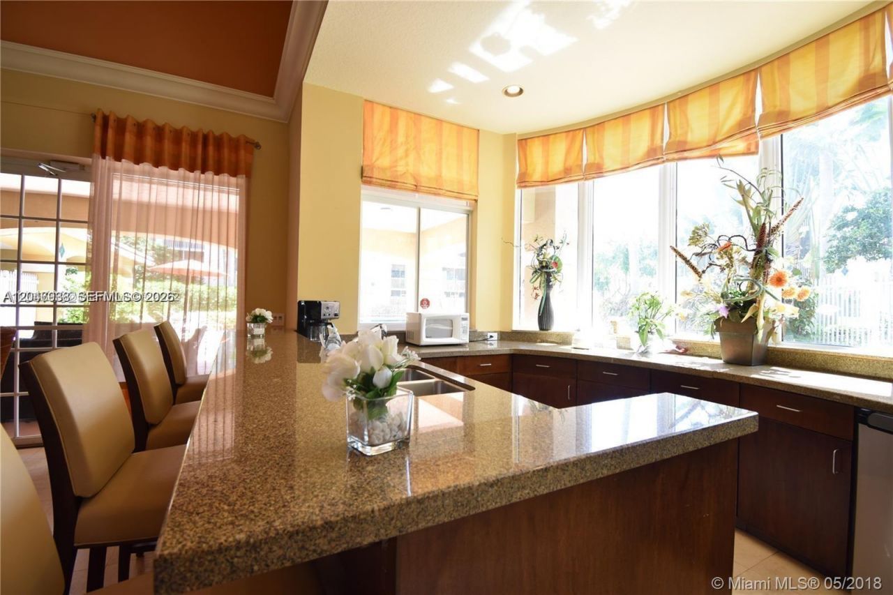 430 S Park , Unit 3-110, Hollywood, FL 33021 Photo