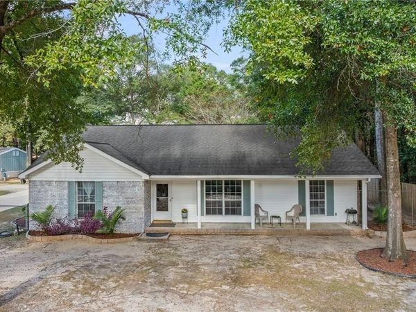 6970 Laverne Drive S, Mobile, AL 36618