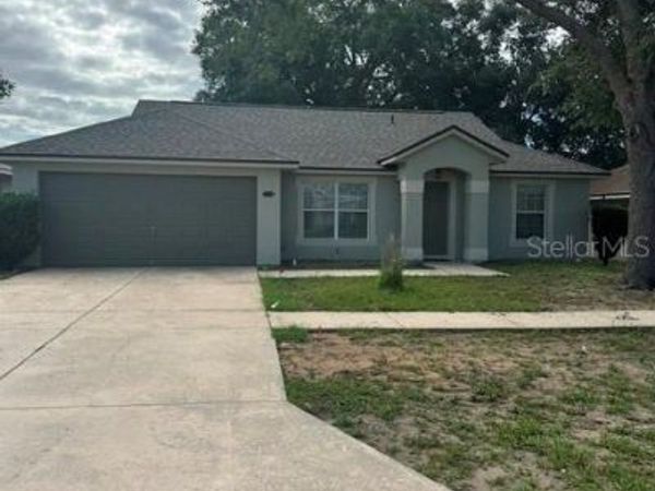 3715 MEADOW GREEN DRIVE , TAVARES, FL 32778