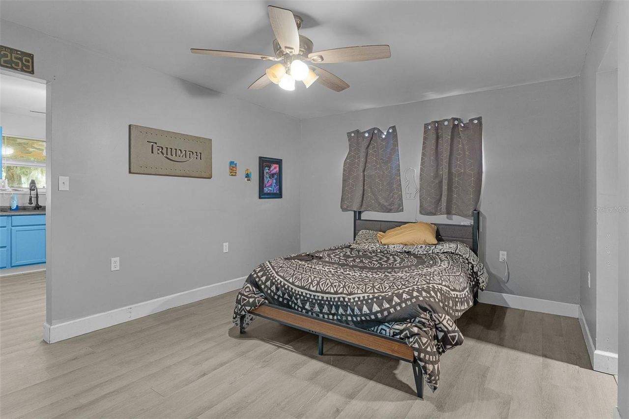 13691 S Hwy 25 , Eastlake Weir, FL 32133 Photo