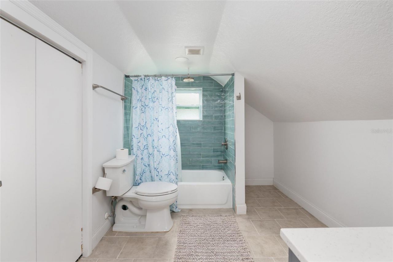 1147 James Avenue S, Saint Petersburg, FL 33705 Photo