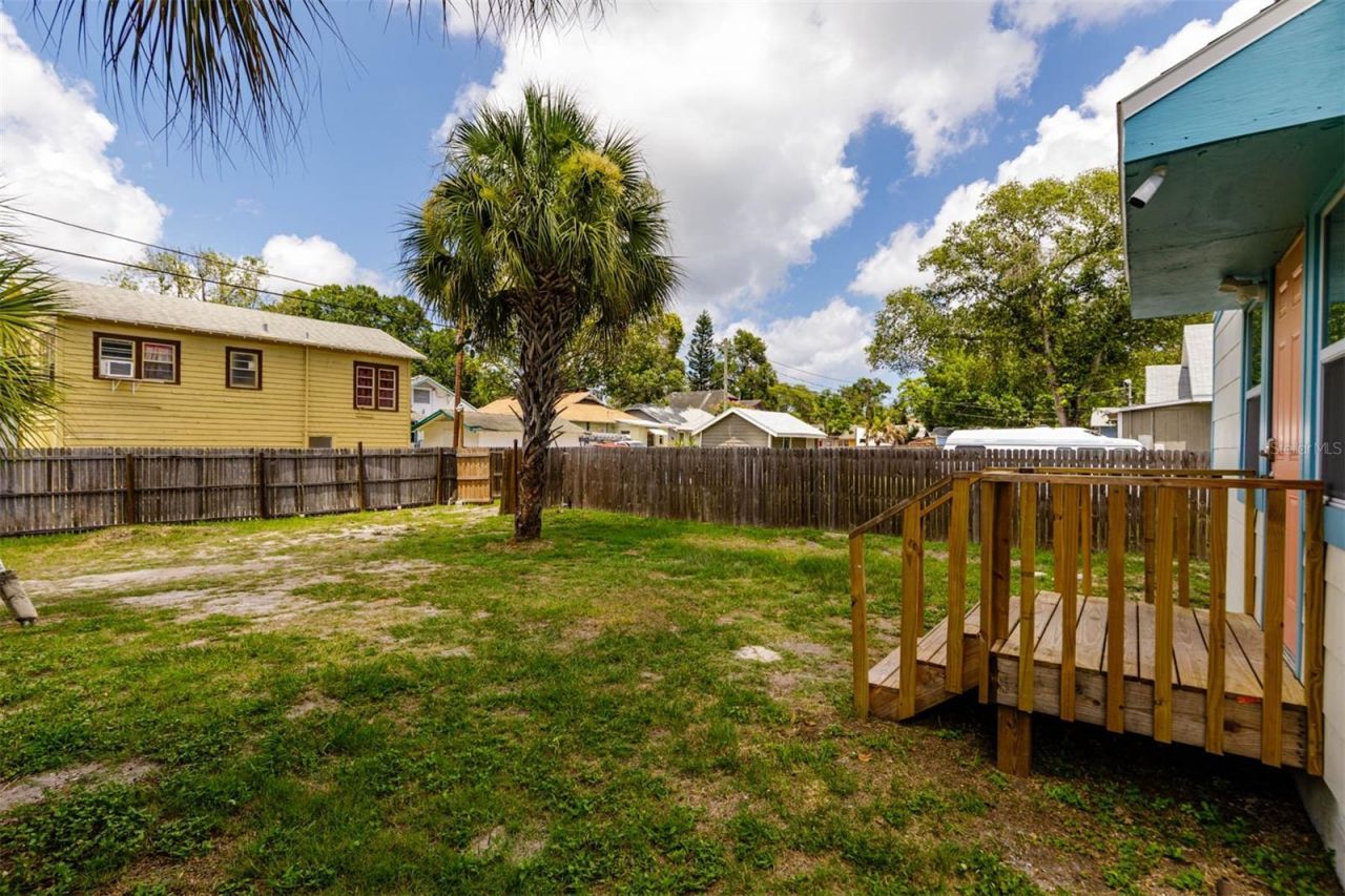 1147 James Avenue S, Saint Petersburg, FL 33705 Photo