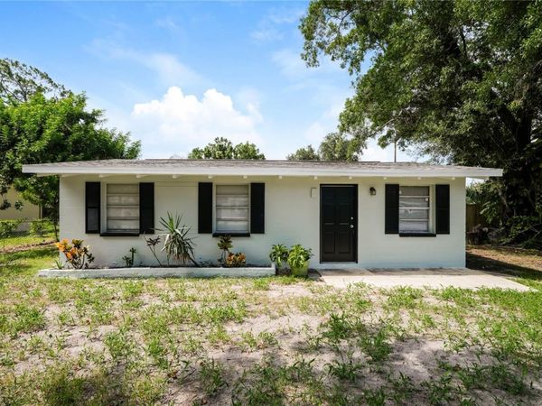9216 W PATTERSON STREET, TAMPA, FL 33615