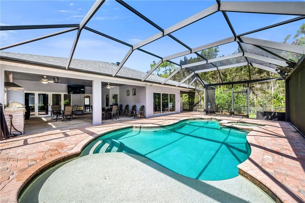 10711 Strike Ln, Bonita Springs, FL 34135 Photo