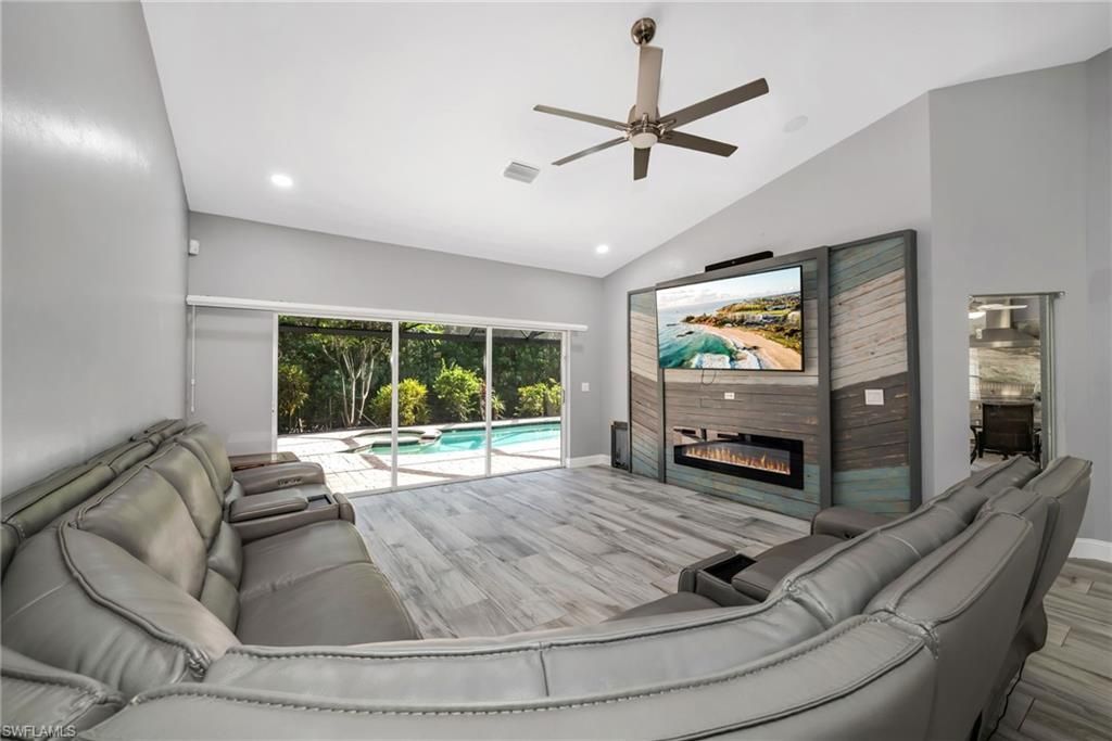 10711 Strike Ln, Bonita Springs, FL 34135 Photo