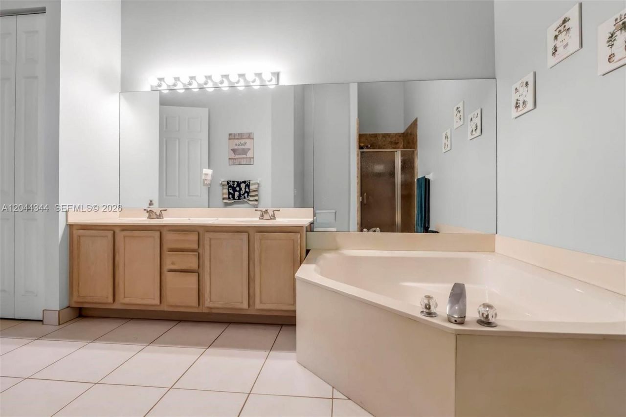 126 Spruce St , Boynton Beach, FL 33426 Photo
