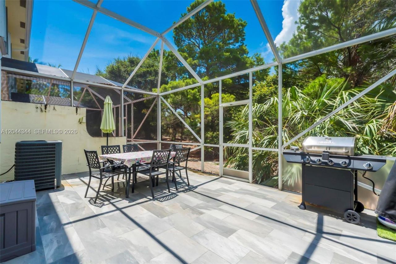 126 Spruce St , Boynton Beach, FL 33426 Photo