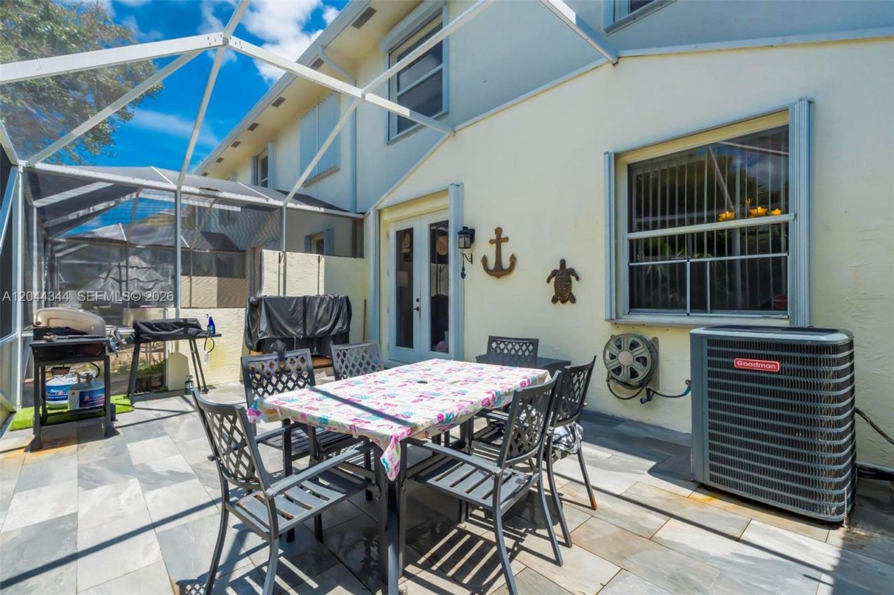 126 Spruce St , Boynton Beach, FL 33426 Photo