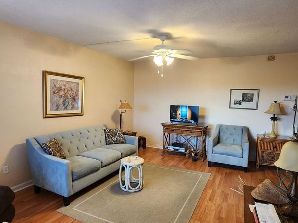 15 SE 13th Street, Unit D3, Boca Raton, FL 33432