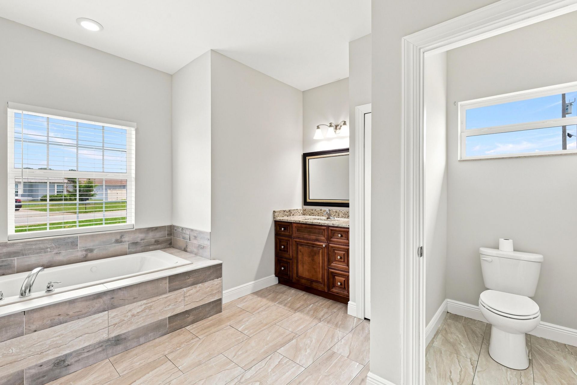 5866 NW Mesa Circle, Port Saint Lucie, FL 34986 Photo