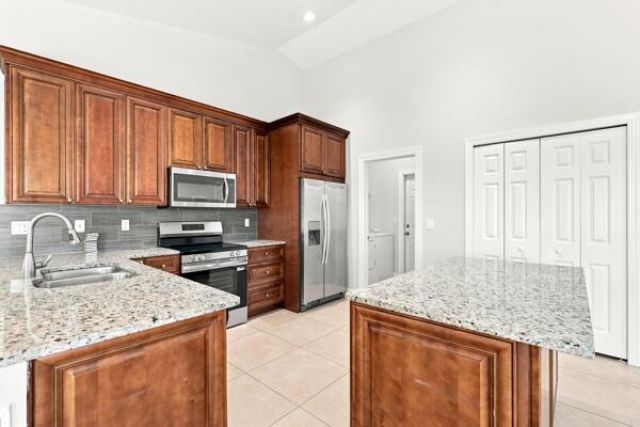 5866 NW Mesa Circle, Port Saint Lucie, FL 34986 Photo