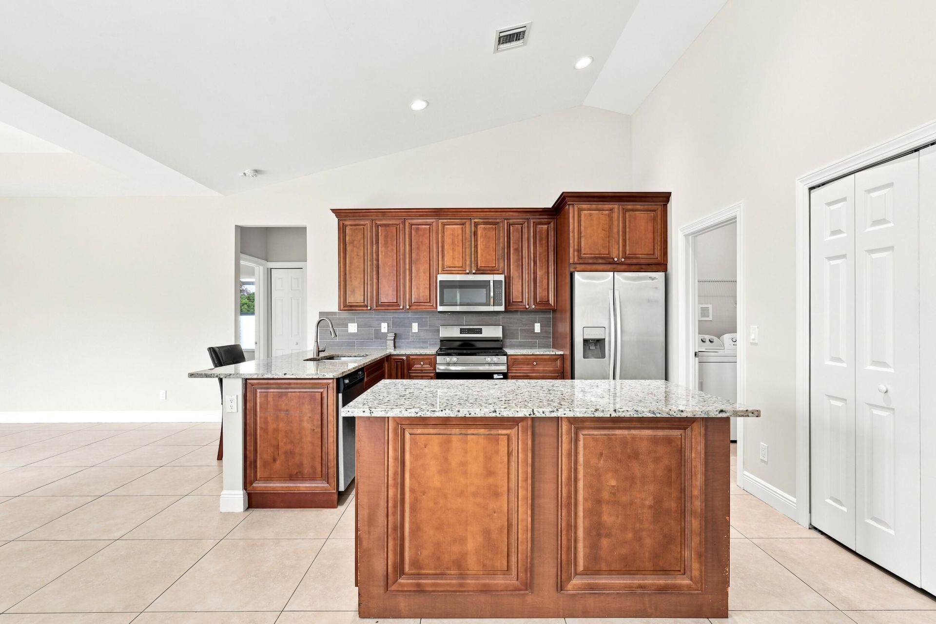 5866 NW Mesa Circle, Port Saint Lucie, FL 34986 Photo