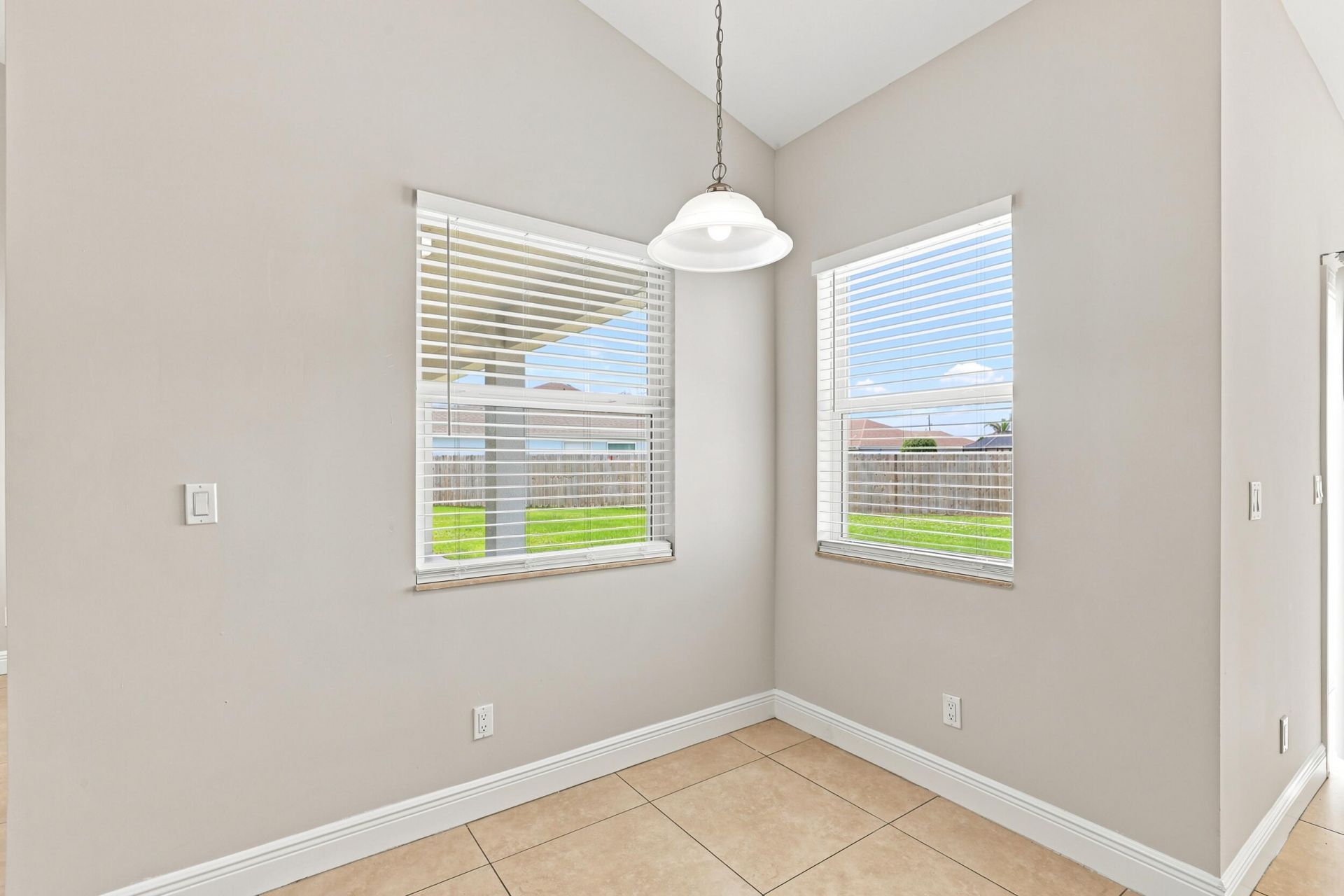 5866 NW Mesa Circle, Port Saint Lucie, FL 34986 Photo