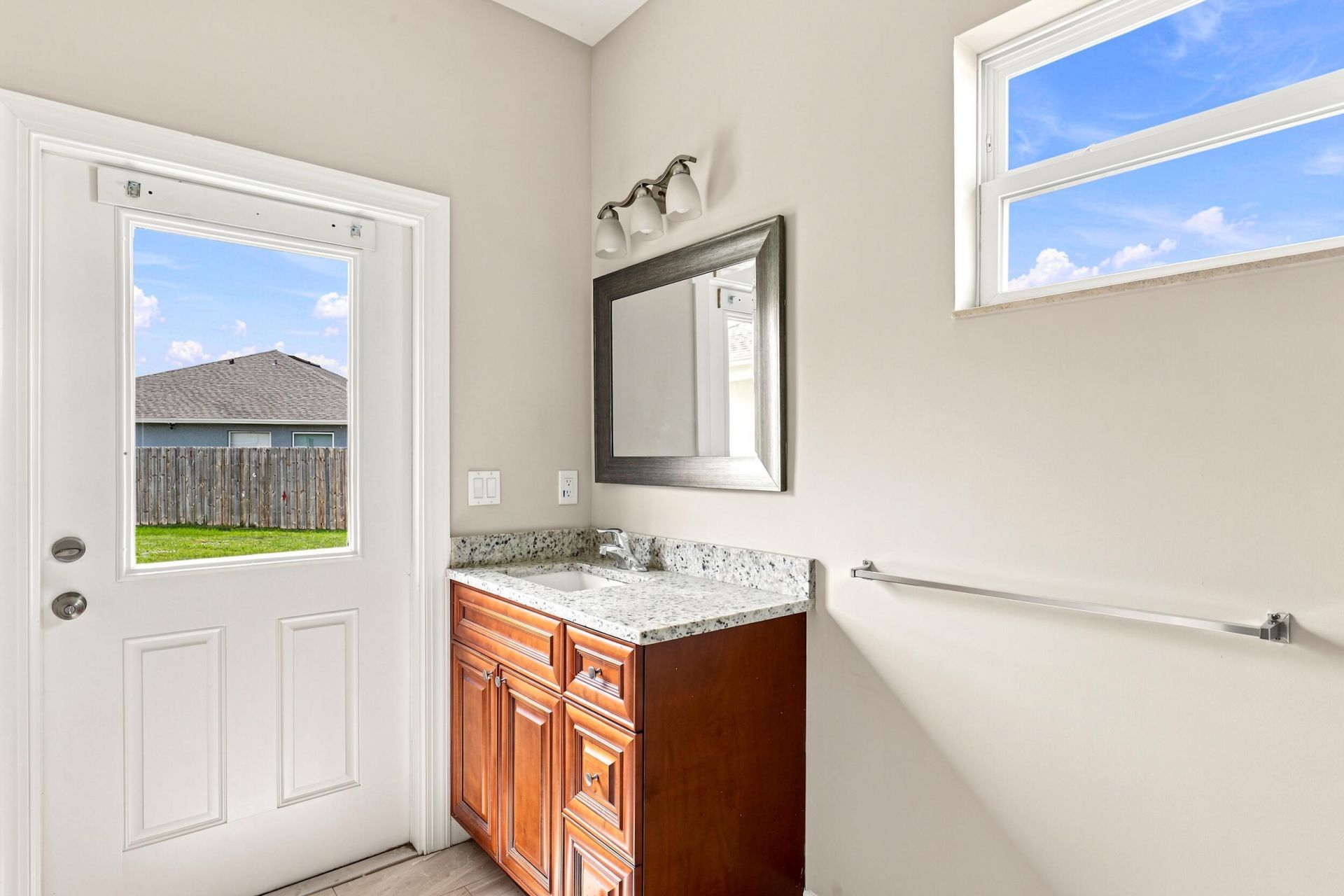 5866 NW Mesa Circle, Port Saint Lucie, FL 34986 Photo