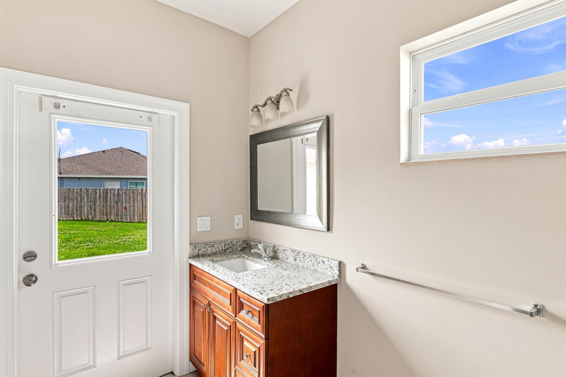 5866 NW Mesa Circle, Port Saint Lucie, FL 34986 Photo