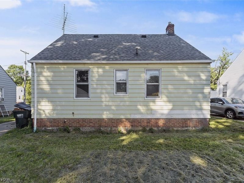 866 E 209th Street, Euclid, OH 44119 Photo 21