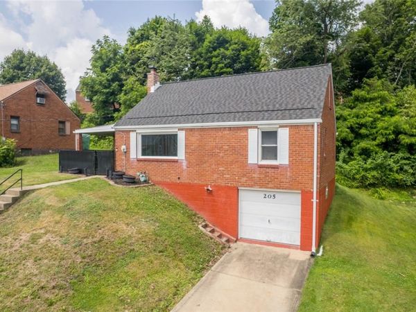 205 Maryellen Dr , North Versailles, PA 15137