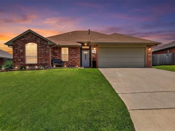 1820 Cherokee Trail, Choctaw, OK 73020