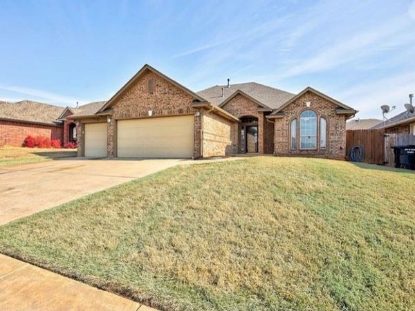 516 Allison Lane, Moore, OK 73160
