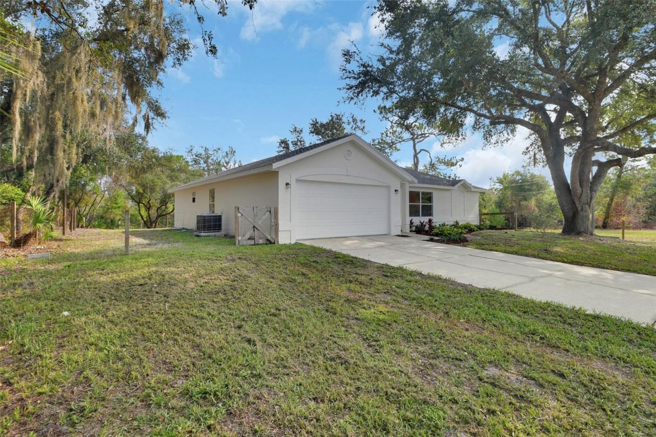 1251 Seminole Drive, De Leon Springs, FL 32130 Photo