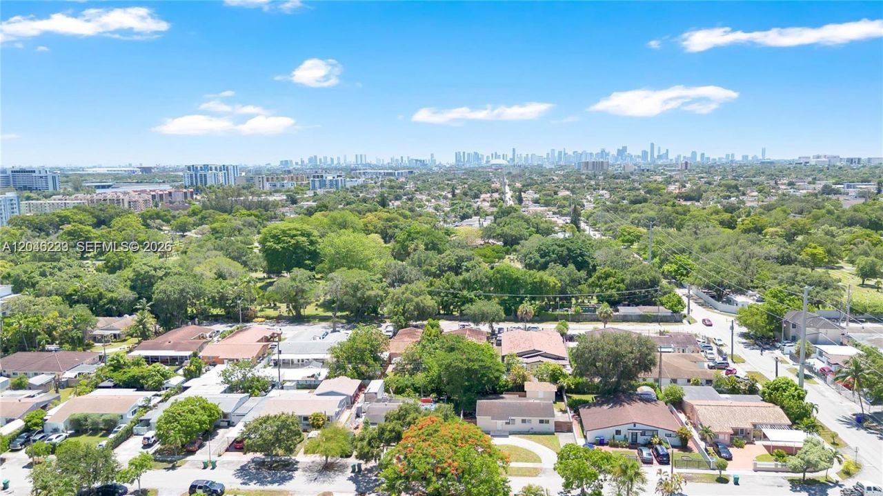 321 NW 56th Ave, Miami, FL 33126 Photo
