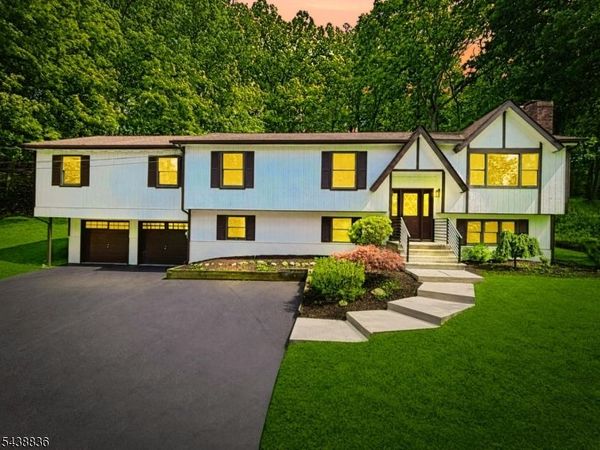 76 Statesville Quarry Rd, Lafayette, NJ 07848