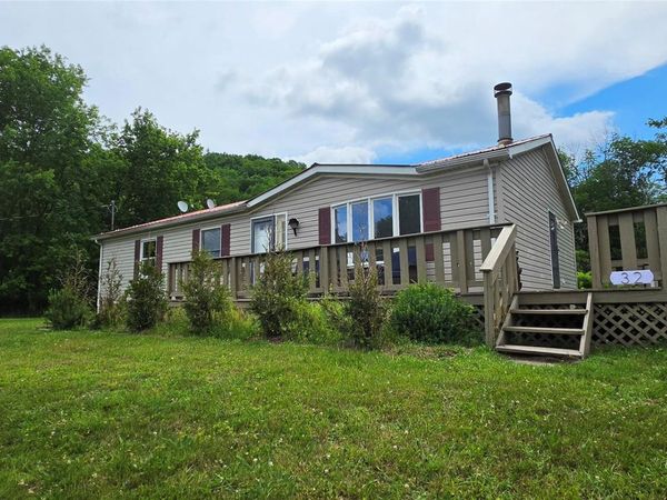 32 Meadow Street, Unit 17B, Livingston Manor, NY 12758
