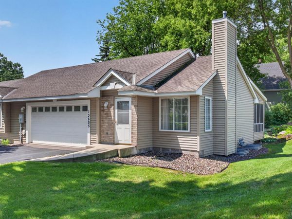 13805 Granada Avenue , Apple Valley, MN 55124