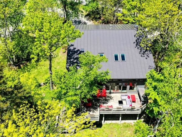 20 Blackberry Lane, Peru, VT 05152