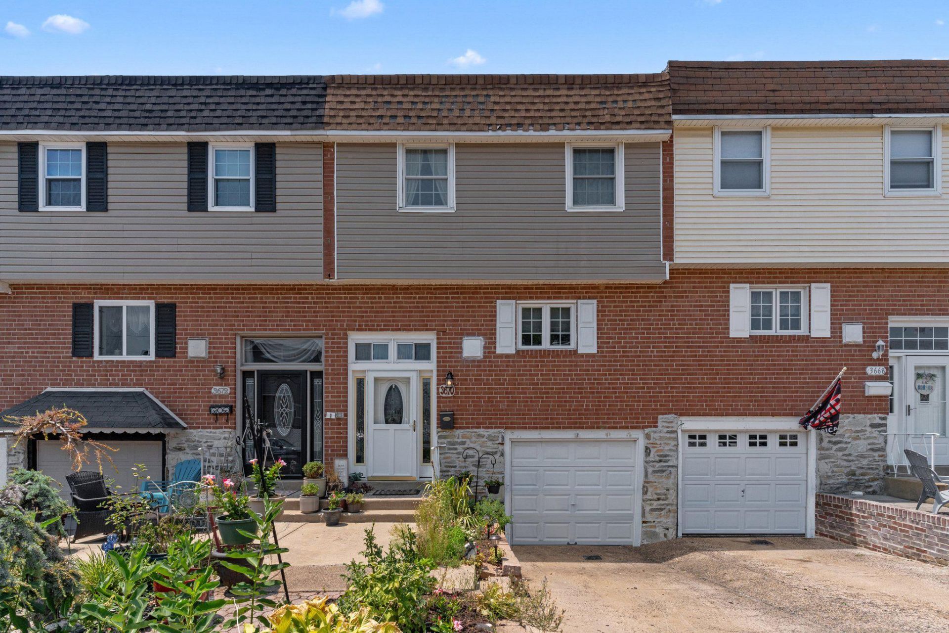 3670 SUSSEX LANE , PHILADELPHIA, PA 19114