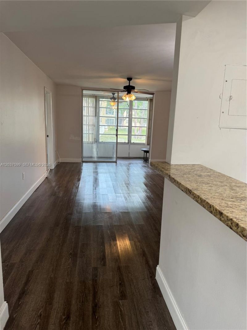 8325 Sunrise Lakes Blvd , Unit 103, Sunrise, FL 33322 Photo