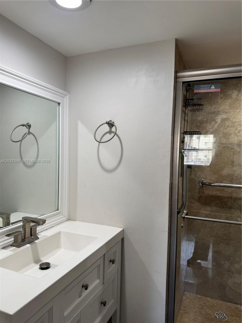 8325 Sunrise Lakes Blvd , Unit 103, Sunrise, FL 33322 Photo
