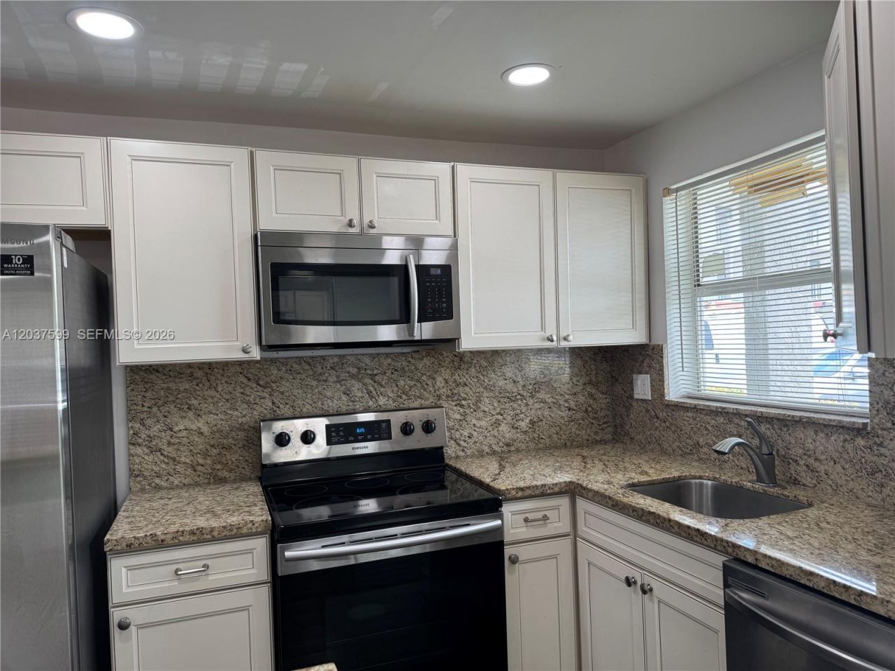 8325 Sunrise Lakes Blvd , Unit 103, Sunrise, FL 33322 Photo