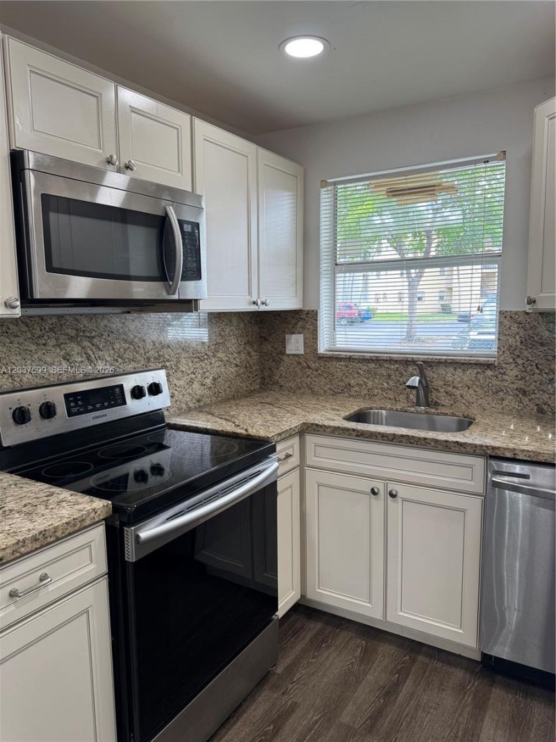8325 Sunrise Lakes Blvd , Unit 103, Sunrise, FL 33322 Photo