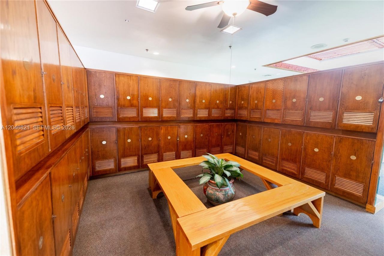 2000 Towerside Ter , Unit 1910, Miami, FL 33138 Photo