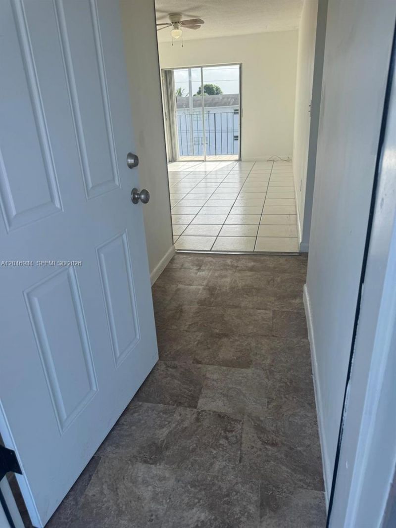 13725 NE 6th Ave, Unit 402, North Miami, FL 33161 Photo