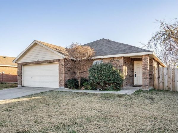 128 Ringneck Drive, Sanger, TX 76266