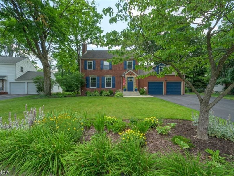 245 Griswold Drive, Youngstown, OH 44512 Photo 2