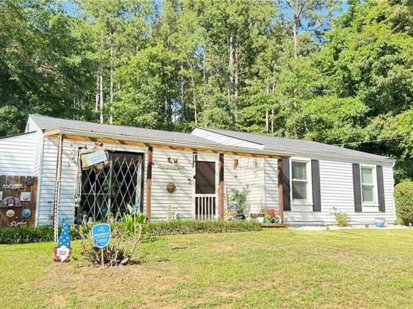 3184 Newcastle Way , Snellville, GA 30039
