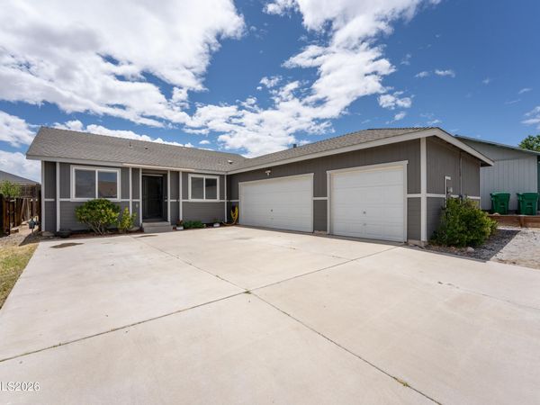 333 Emigrant Way, Fernley, NV 89408