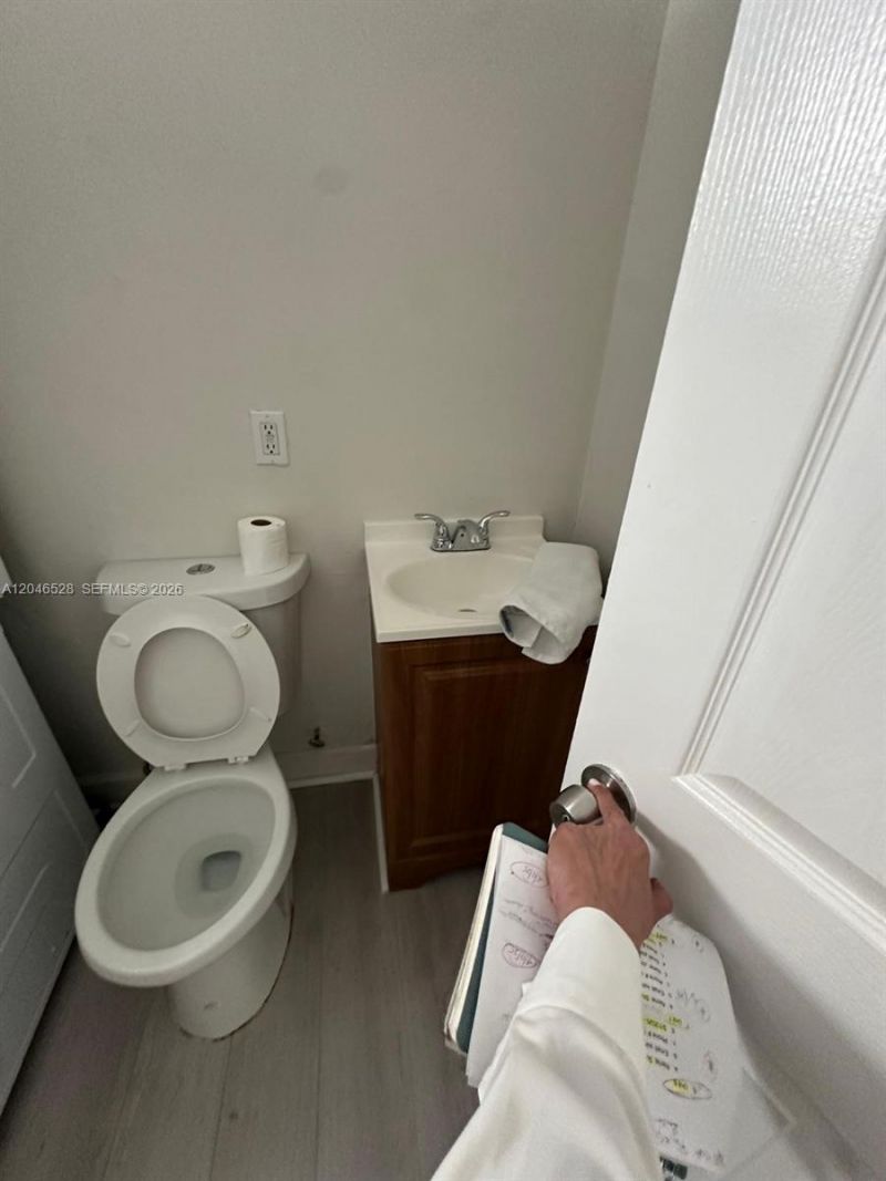 6805 SW 88th St , Unit 18, Pinecrest, FL 33156 Photo