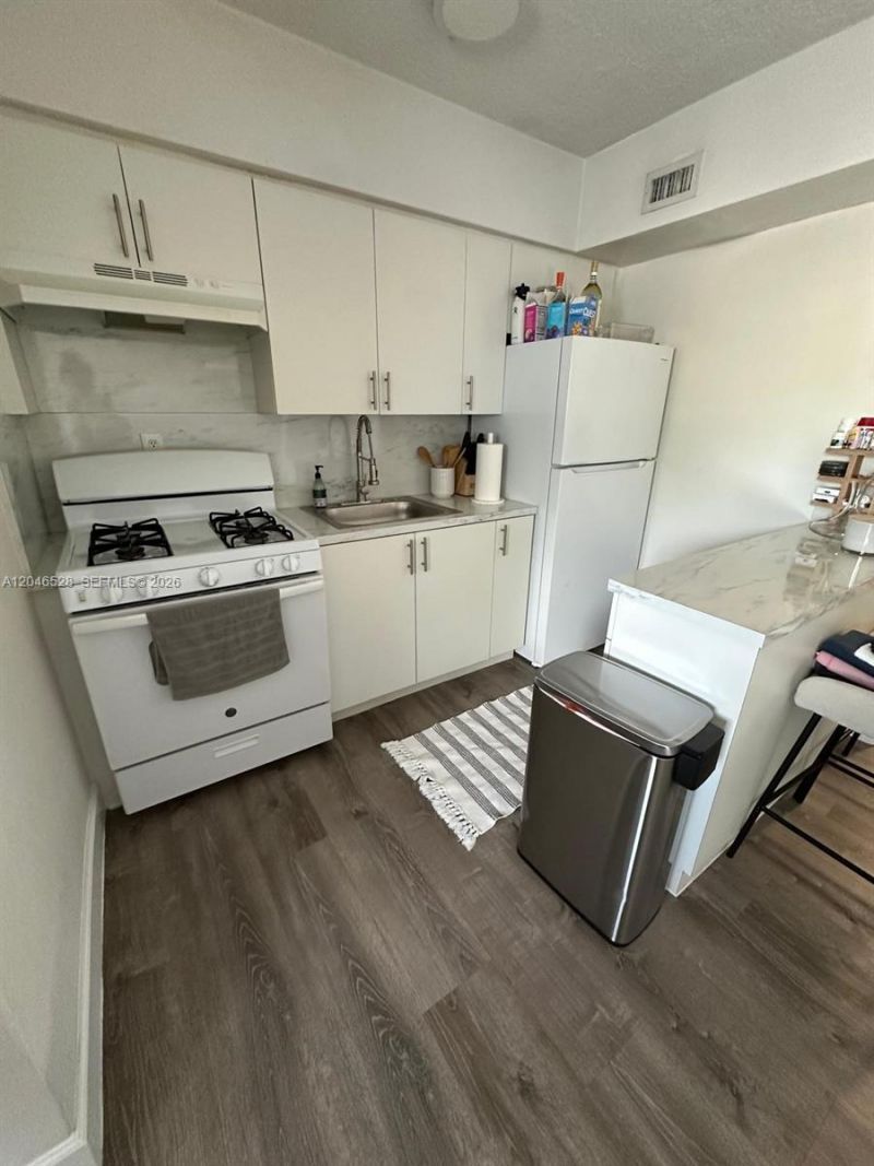 6805 SW 88th St , Unit 18, Pinecrest, FL 33156 Photo