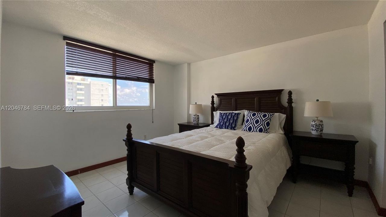 401 Ocean Dr, Unit 722, Miami Beach, FL 33139 Photo