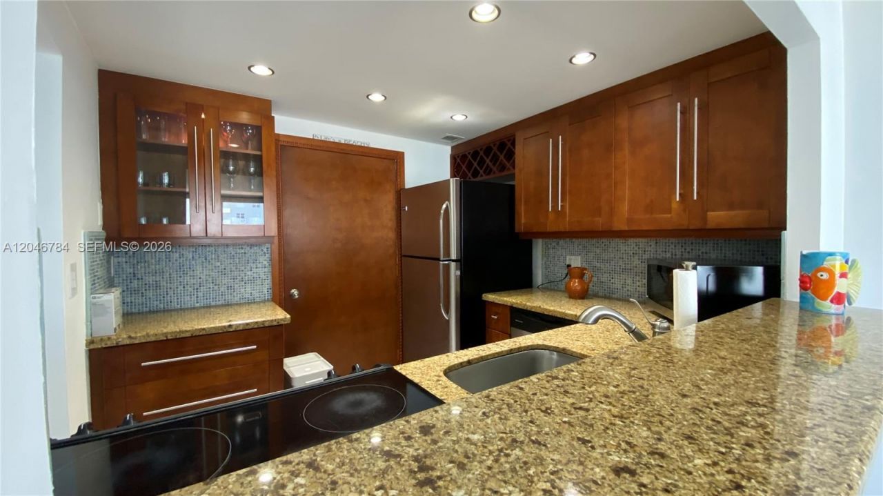 401 Ocean Dr, Unit 722, Miami Beach, FL 33139 Photo